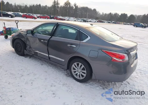 2015 Nissan Altima 2.5 S из США, поврежденный, VIN 1N4AL3AP9FN316670